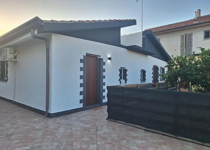 Prince Airport House